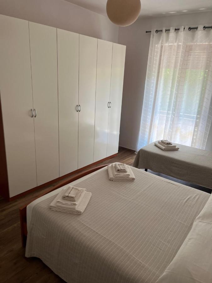 Appartamento Mela Ad Alba, Cuore Delle Langhe ภายนอก รูปภาพ